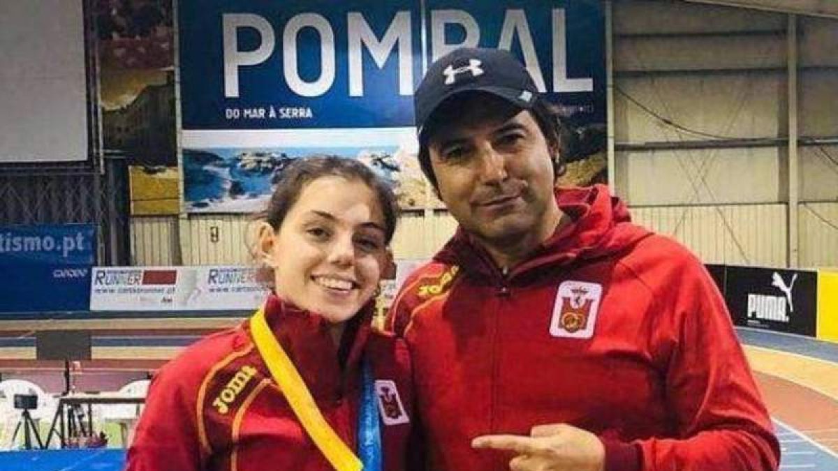 Nuria Menéndez junto a su entrenador Alberto. SPRINT LEÓN
