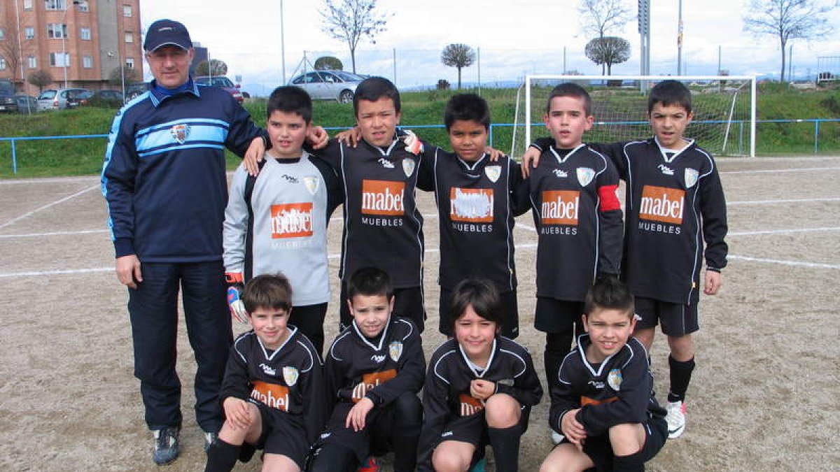 Formación de La Morenica C de la categoría benjamín.
