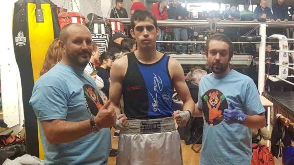 Rubén Álvarez sumó un nuevo triunfo en el cuadrilátero. DL