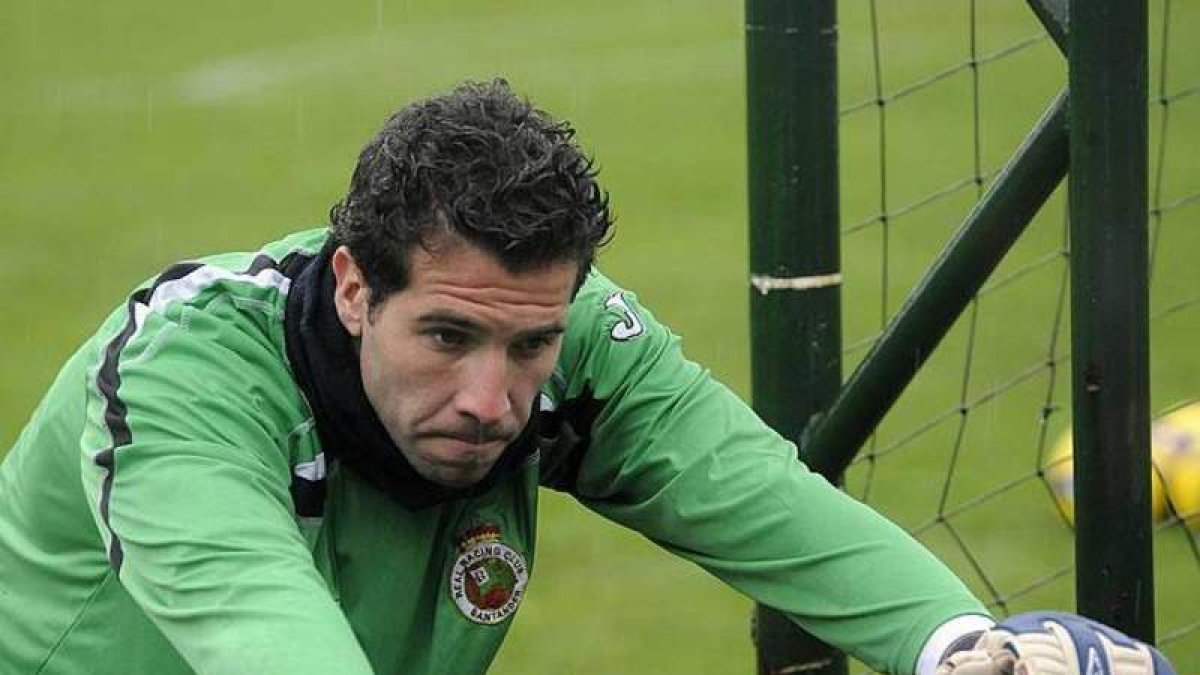 Mario ha hecho una temporada destacada, a pesar del descenso de su equipo a Segunda División B.