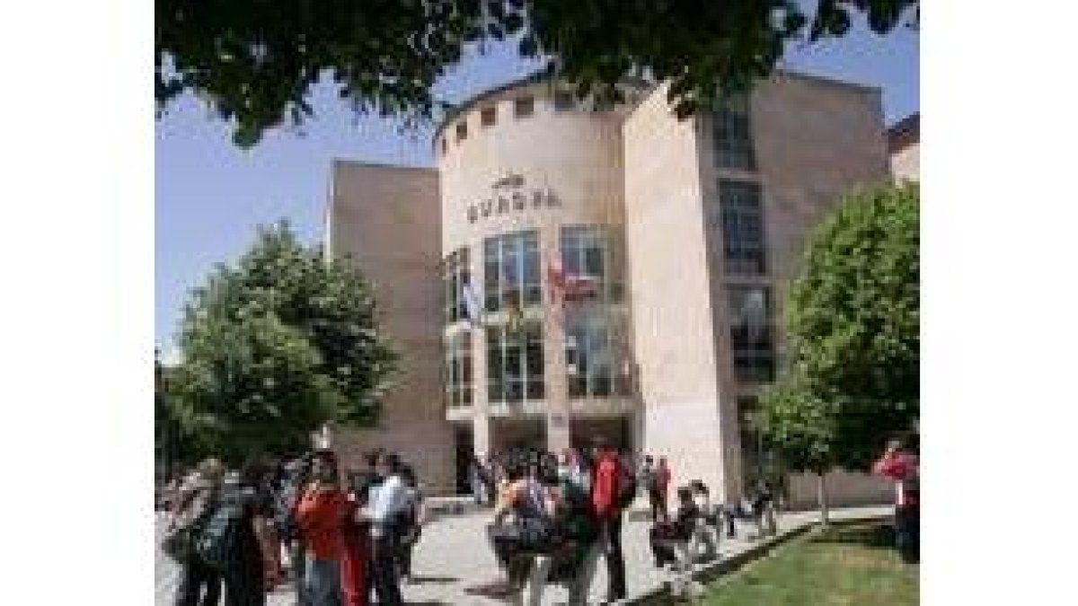 Los alumnos del Europa pudieron viajar a Italia, eso sí, tras un buen susto