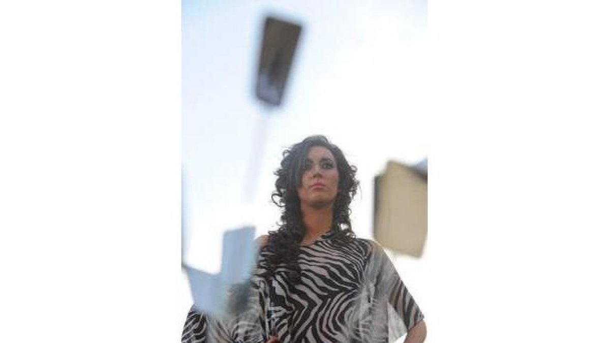 Los tejidos «animal print» son tendencia este verano.