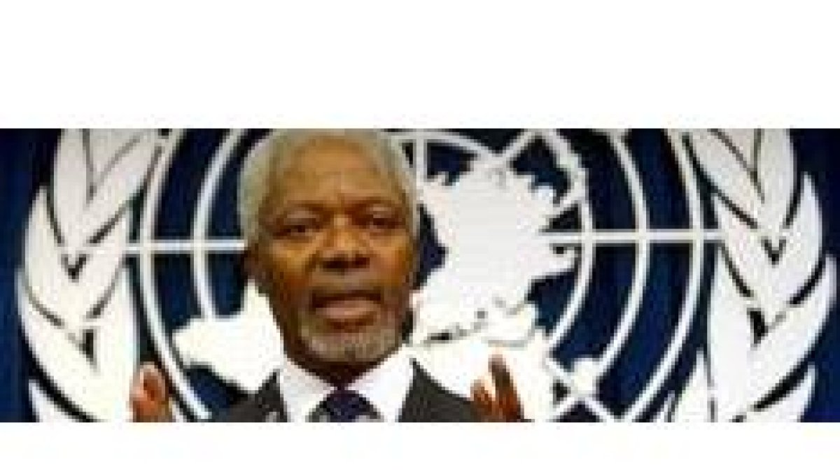 Kofi Annan en la sede de las Naciones Unidas en Nueva York