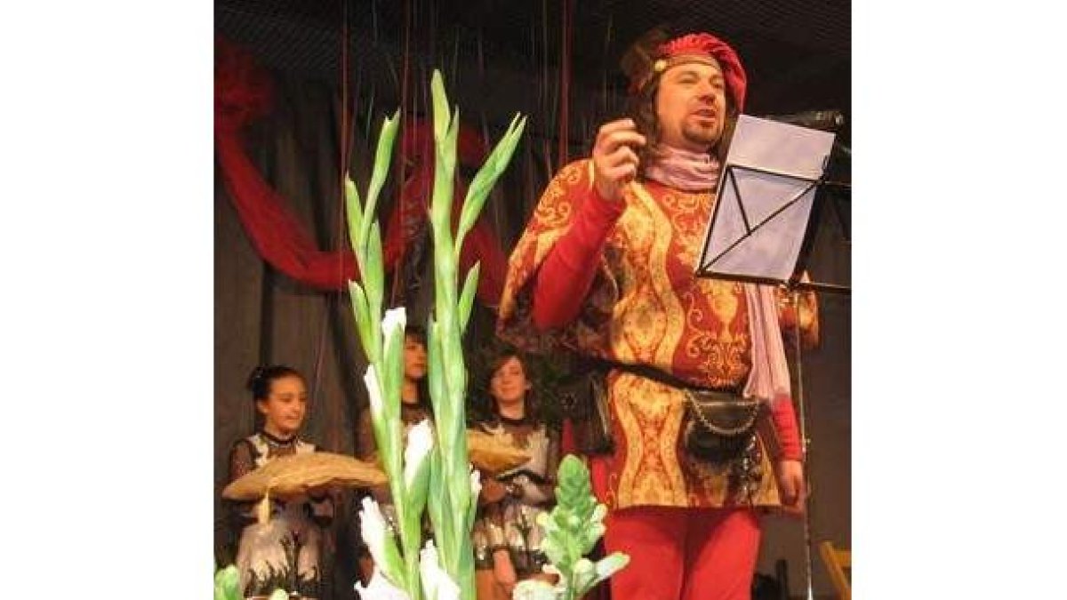 Un momento de la coronación de Judith Alija como musa del carnaval bañezano de este año
