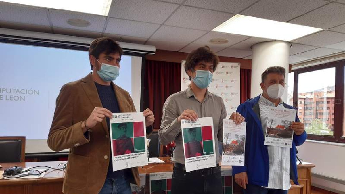 Presentación del certamen literario ayer en Ponferrada. ANA F. BARREDO