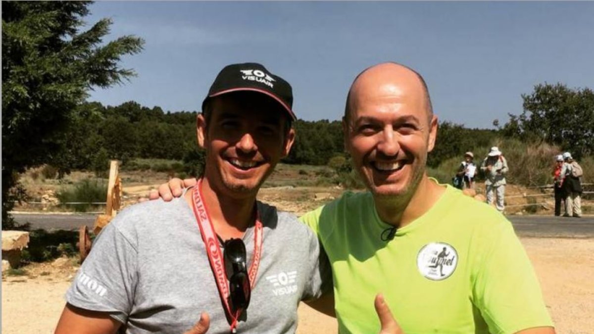 Iriondo, con el cocinero y maratoniano Íñigo Urrechu.