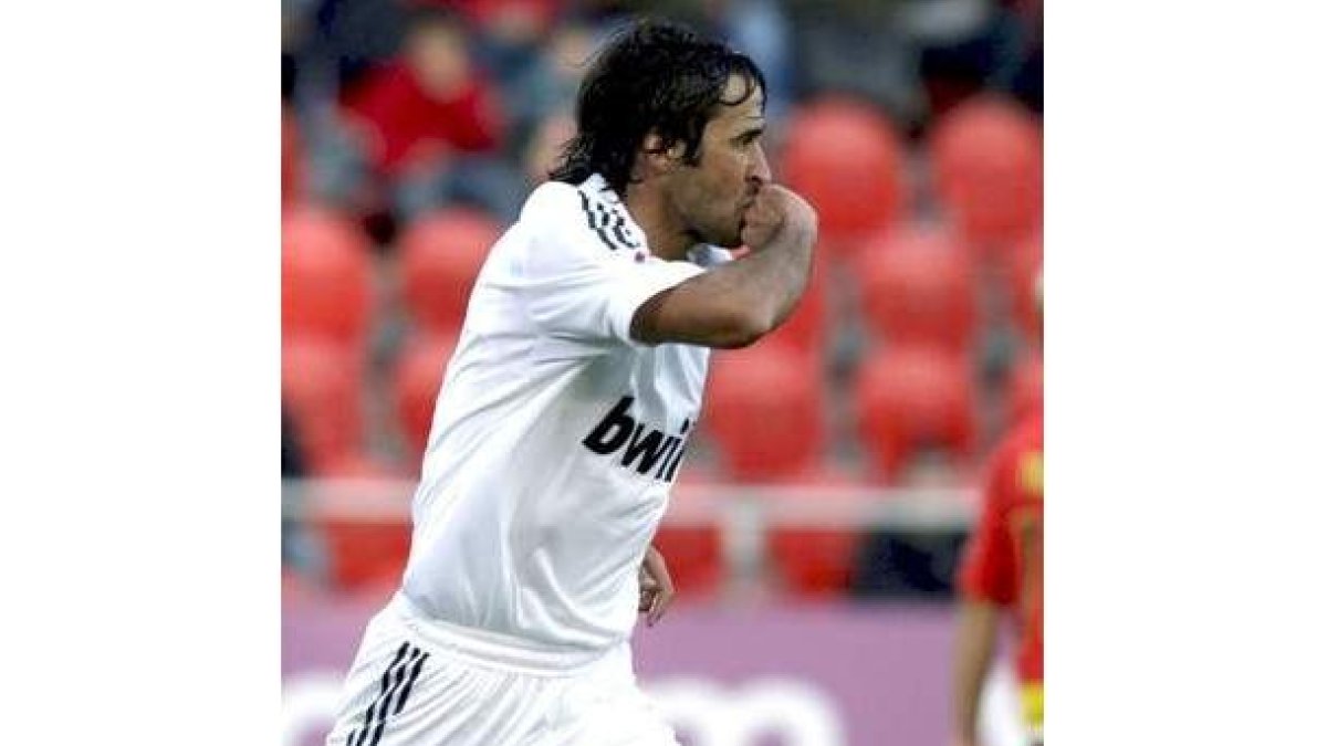 El delantero blanco volvió a marcar ayer y ya iguala la marca de Alfredo Di Stéfano
