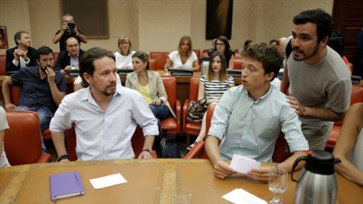 Pablo Iglesias, Íñigo Errejón y Alberto Garzón, el pasado jueves en el Congreso.