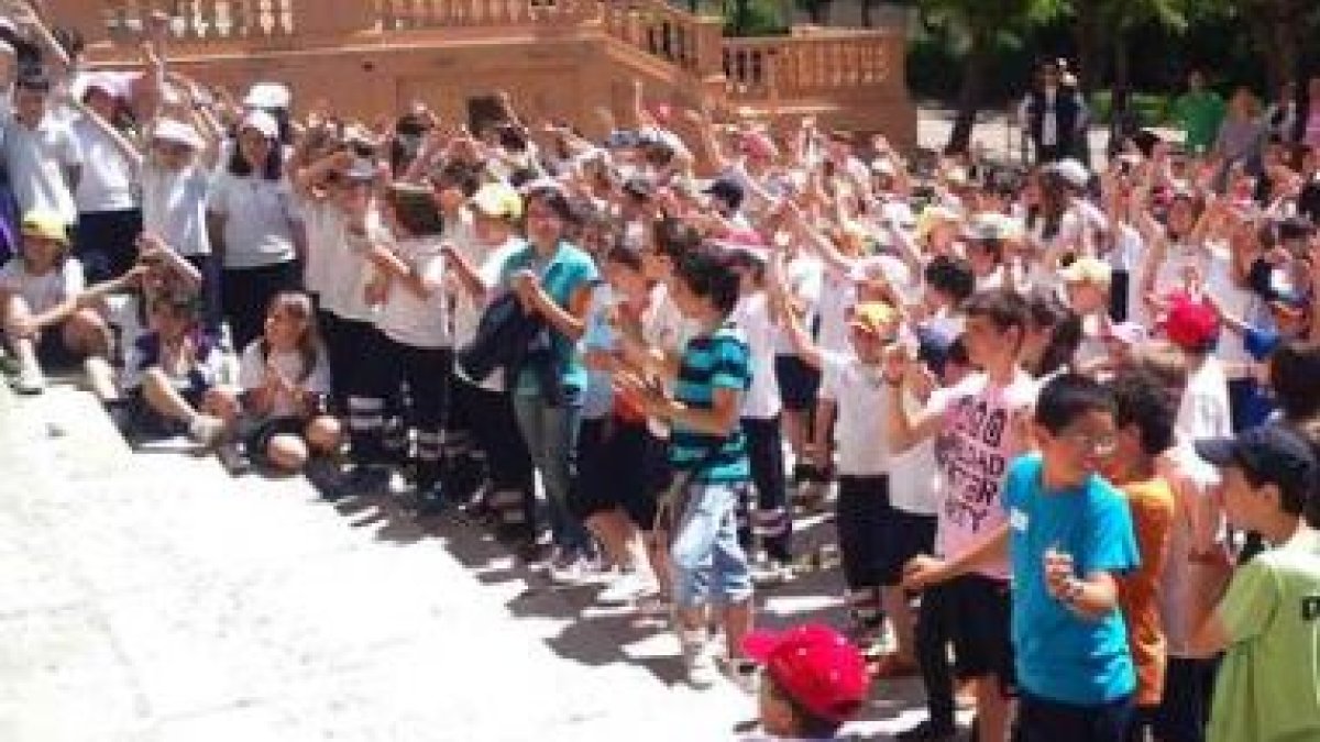 Los niños de La Asunción, en un momento de la jornada de despedida del curso.