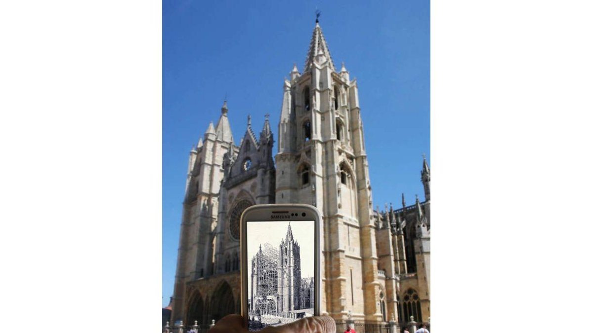 Con una aplicación en el móvil es posible ver una imagen de cómo era la Catedral antes de la gran restauración del XIX.