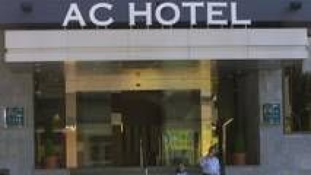 EL Hotel AC está situado en la Avenida de Astorga y tiene una capacidad de 60 habitaciones