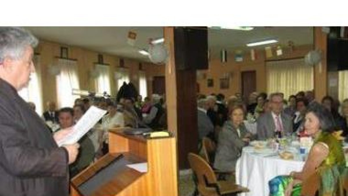 El mantenedor del botillo fue, este año, el sacerdote Luis García Morán