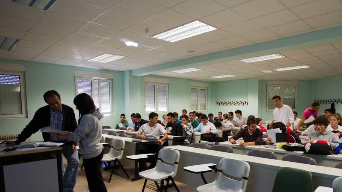 Una de las clases de inglés en el Campus berciano.