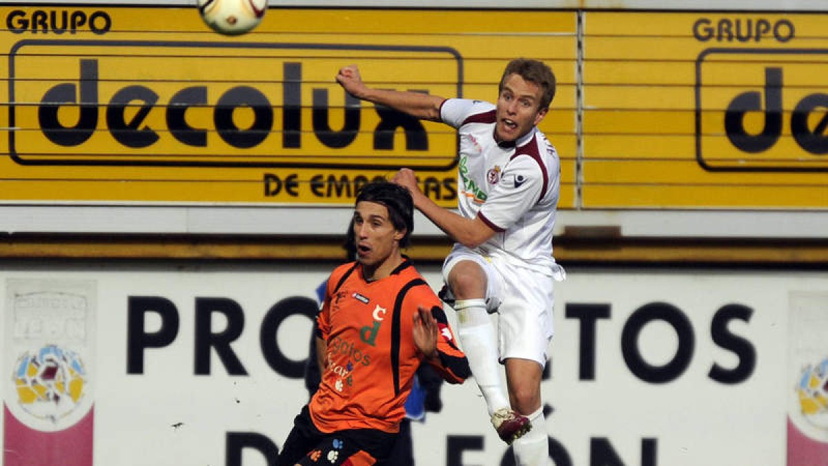 Álvaro López consiguió el gol del triunfo para la Cultural después de un soberbio disparo desde unos 30 metros de distancia.