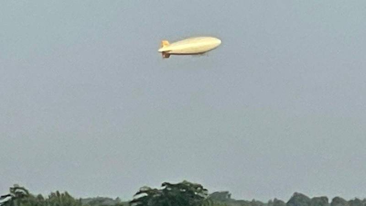 El vuelo del dirigible estratosférico fue visto desde varios puntos tras despegar del aeropuerto. DL