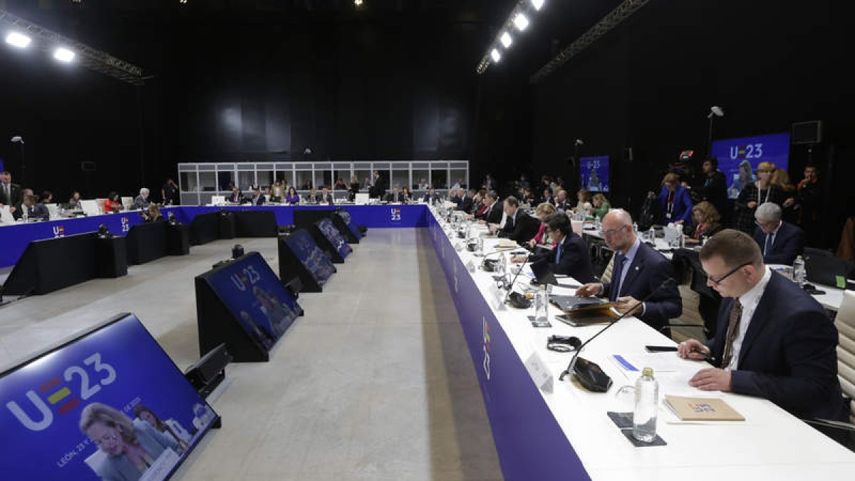 Un momento del debate entre ministros. FERNANDO OTERO
