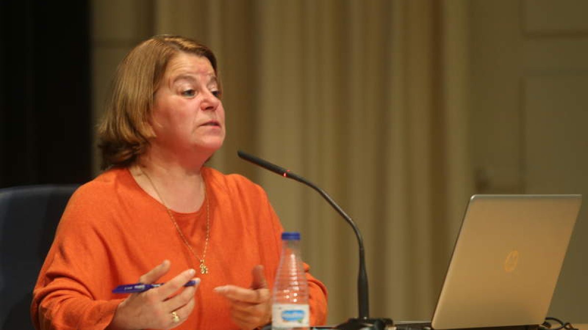 Asunción Tejedor, del Consejo General de Psicología, ayer. L. DE LA MATA