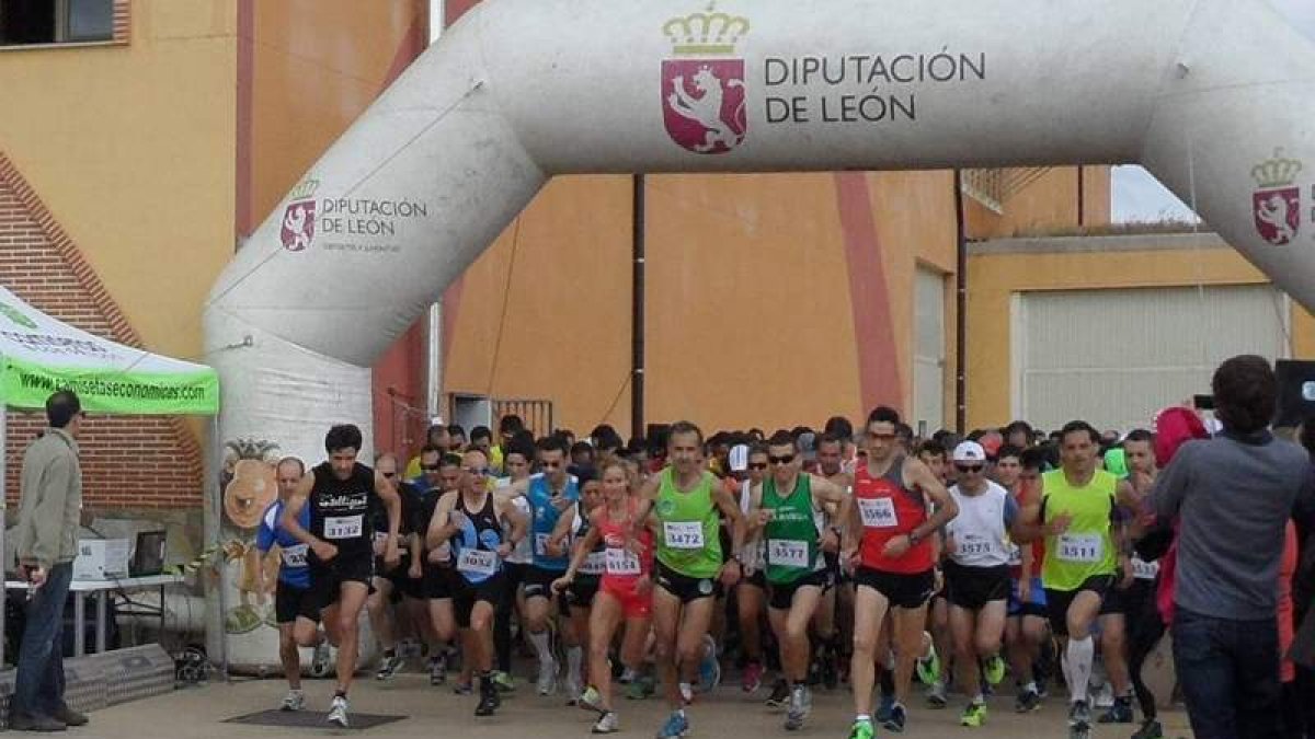 Alberto Prieto (3566) y Laura Sánchez (6154) dejaron patente desde la salida su vitola de favoritos.