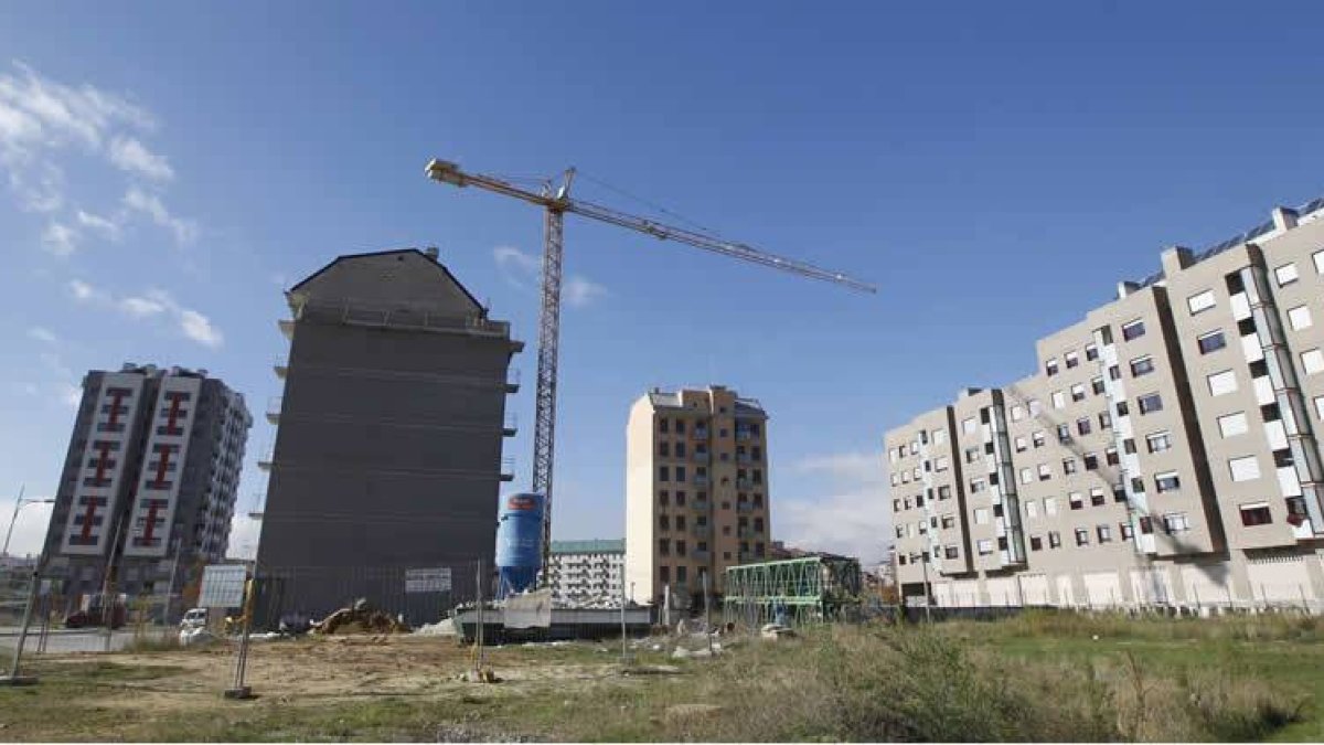 Viviendas en construcción en La Lastra.