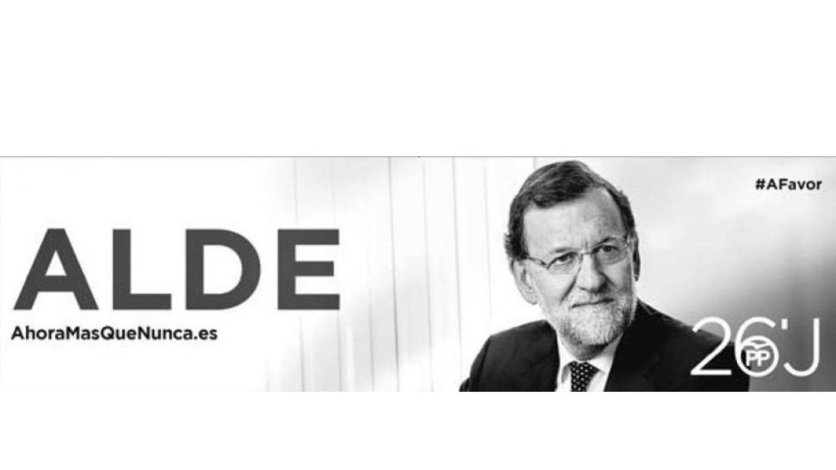 Anuncio electoral de Rajoy con el lema en euskera 'Alde', que significa