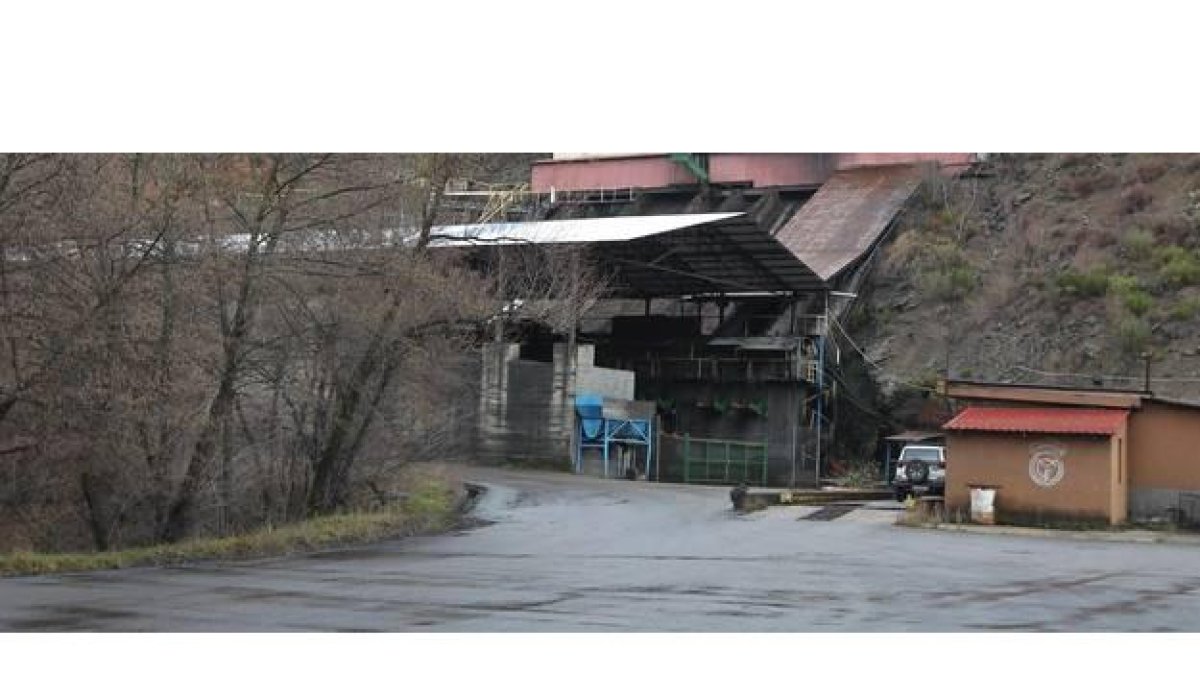 Instalaciones del pozo Salgueiro de Uminsa