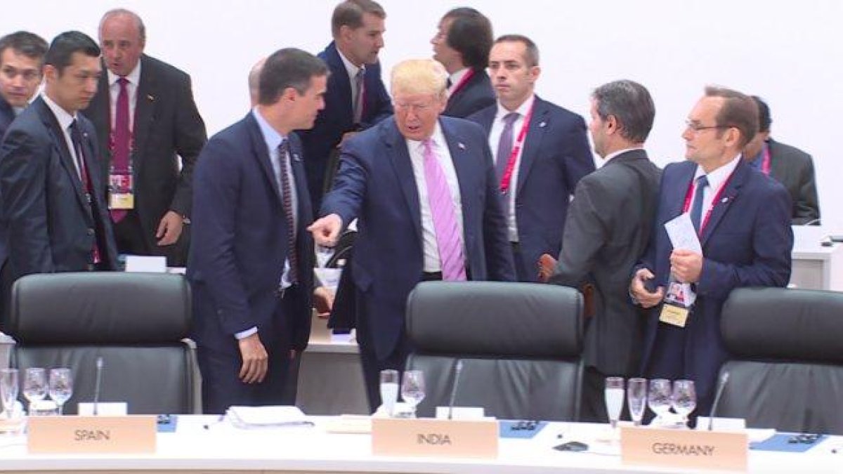 El feo gesto de Trump a Sánchez.