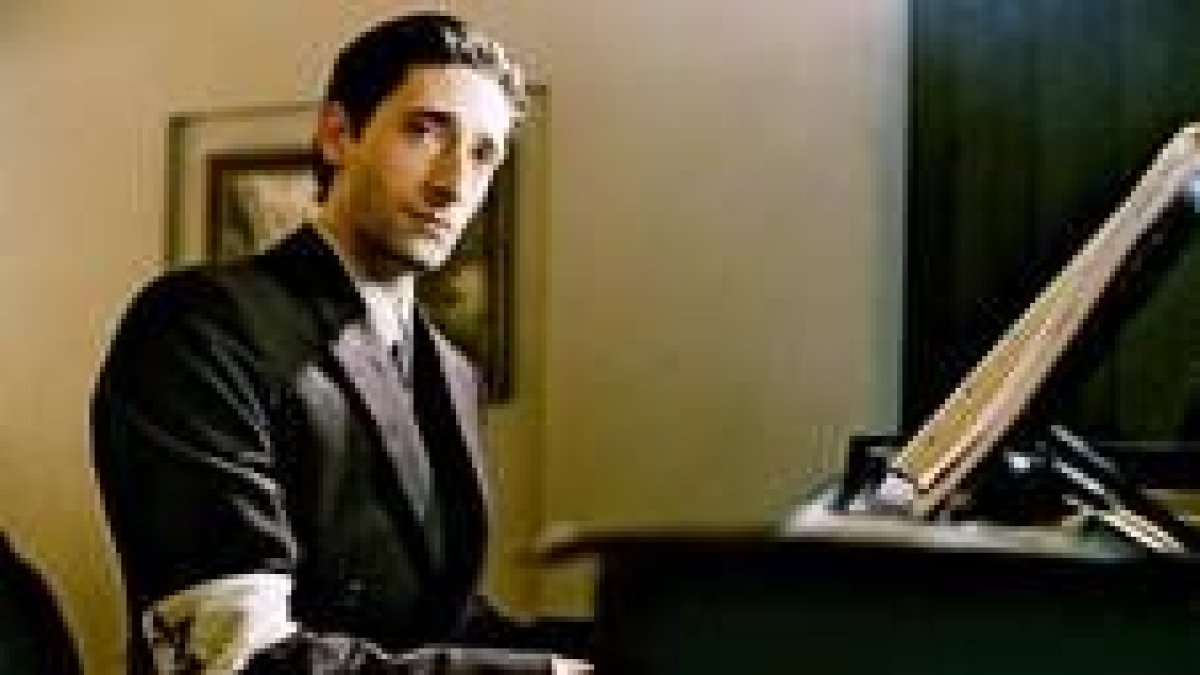 Adrien Brody interpreta en esta película al pianista polaco Wladyslaw Szpilman