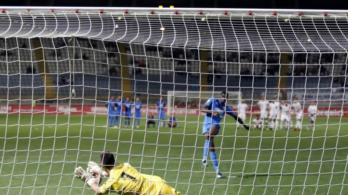 Palatsí para el penalti que da el pase