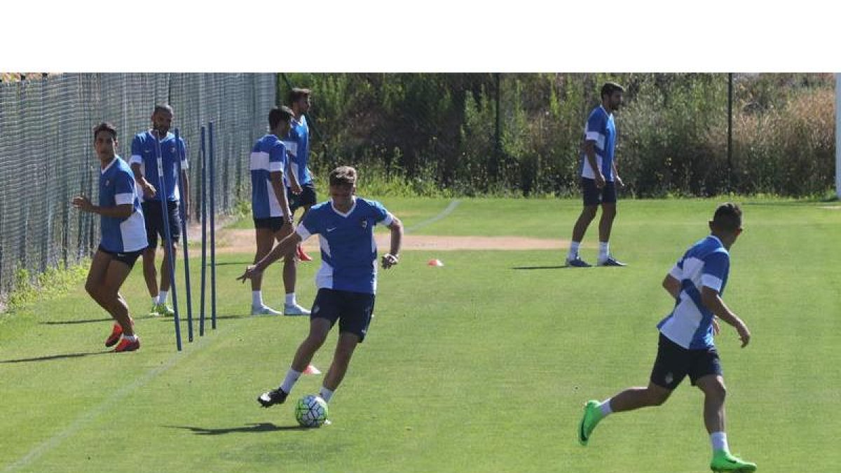 La Deportiva sólo ha logrado ganar en Liga al Rayo Majadahonda en la cuarta jornada. L. DE LA MATA