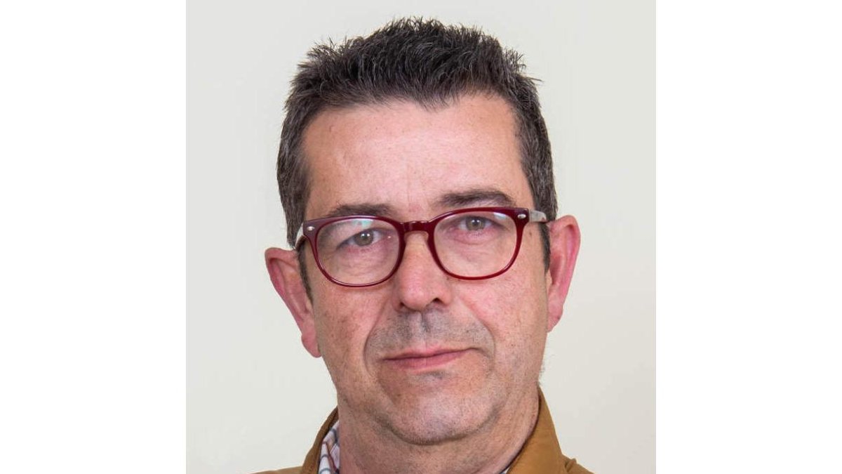 Álvaro Suárez. DL