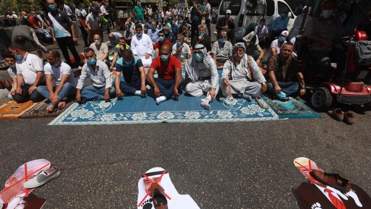 Protesta en Nablús por el acuerdo entre Israel y Emiratos. ALAA BADARNEH