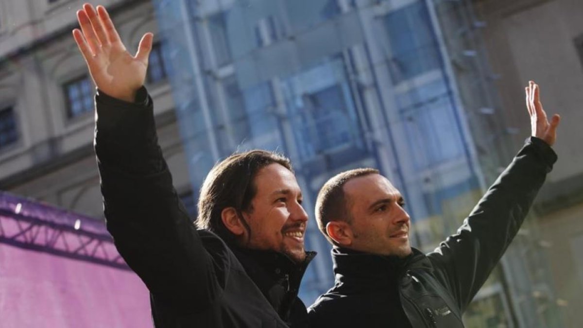 Pablo Iglesias y el secretario general de Podemos en Madrid, Luis Alegre.