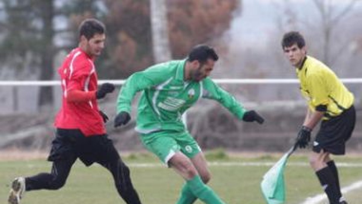 El equipo leonés pudo al final salvar un punto ante el Béjar.