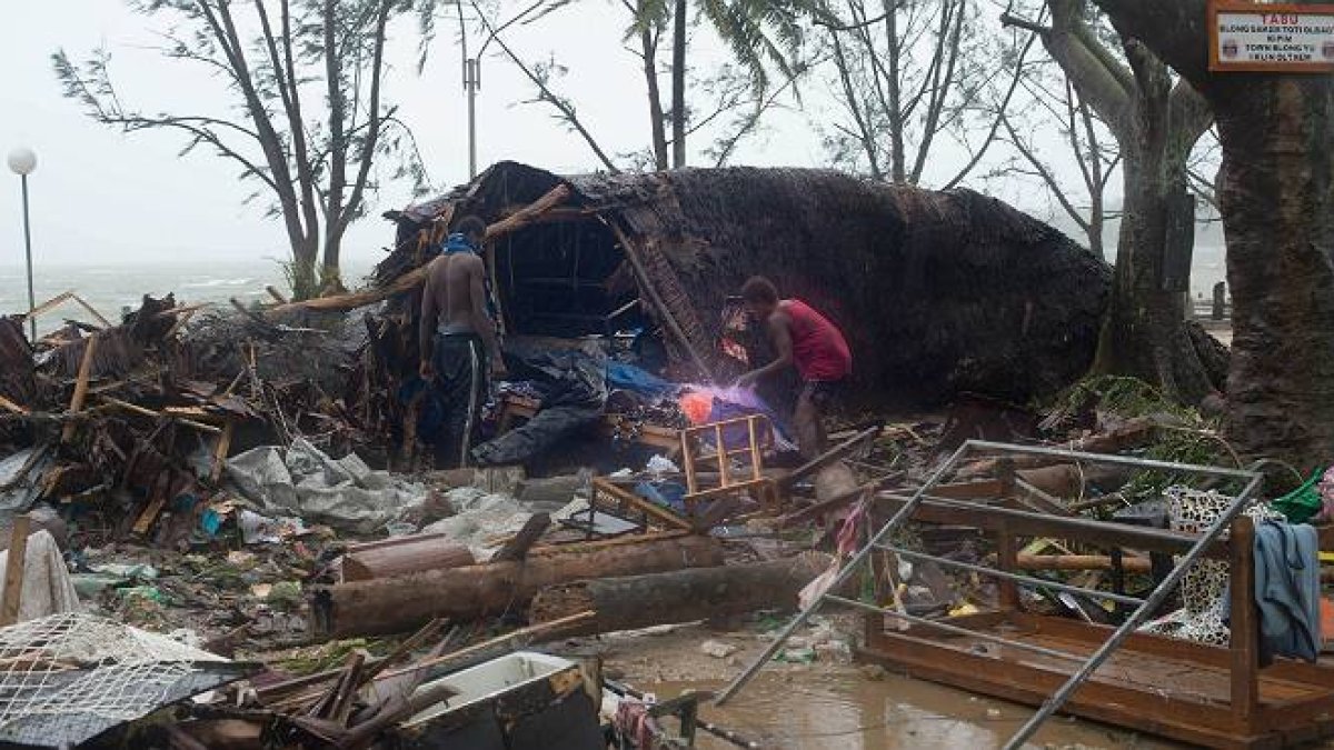 El 'Pam' arrasa el paraíso de Vanuatu.