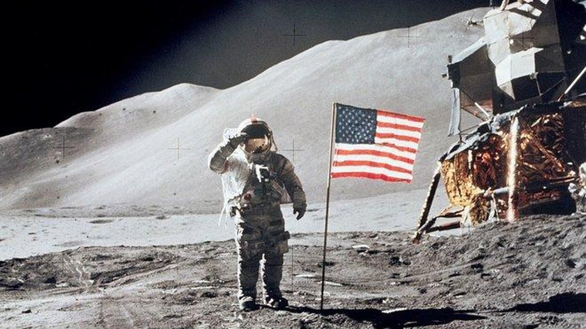 Imagen del un paseo lunar de la misión Apolo 11, en 1969.