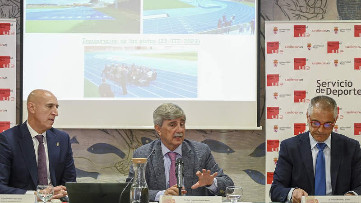 Momento de la presentación del Nacional Universitario que León albergará en tres disciplinas. CASARES