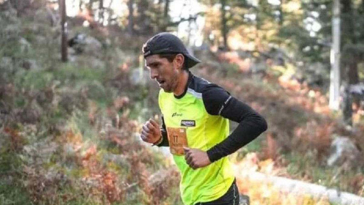 Manuel Merillas en un momento de la Flagstaff Sky Peaks 2022 en Arizona. GOLDEN TRAIL WORLD SERIES