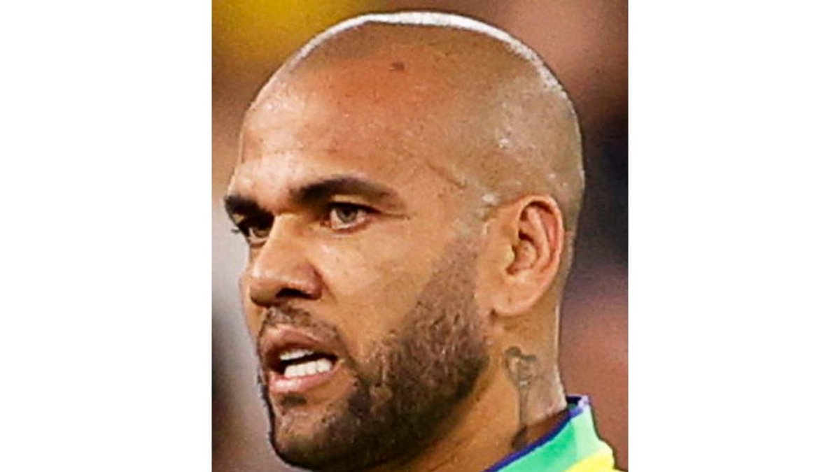 Dani Alves. R. Y.