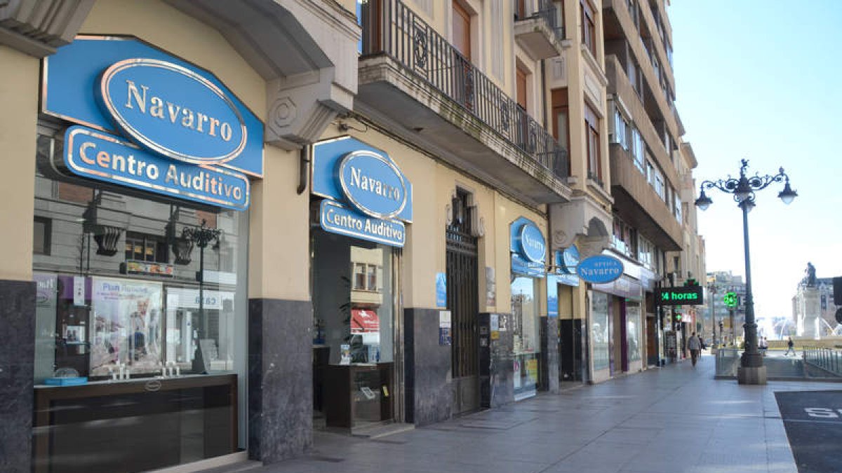Óptica Navarro se encuentra ubicada en pleno corazón de León, en la céntrica avenida de Ordoño II. DL