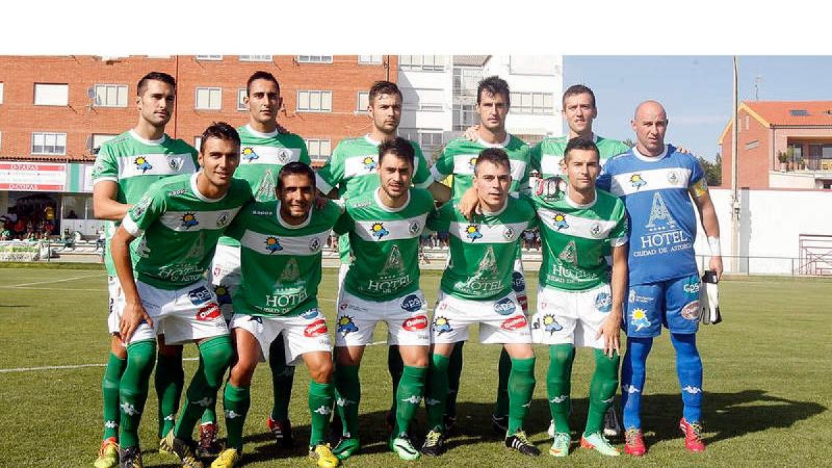 Formación del Atlético Astorga que debutó en la Segunda División B.