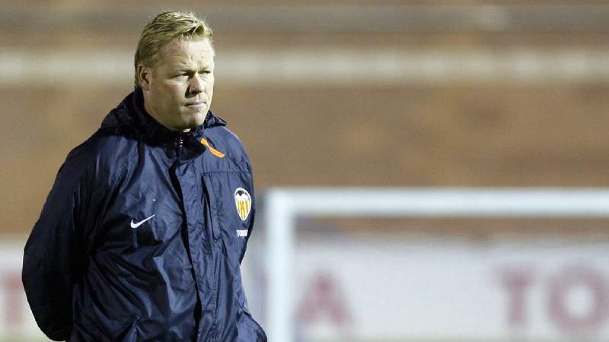 Koeman tuvo su primera experiencia en los banquillos de la Liga española en el Valencia. FÖSTERLING