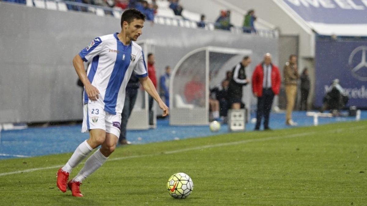 Omar Ramos es ya jugador de la Ponferradina. DL