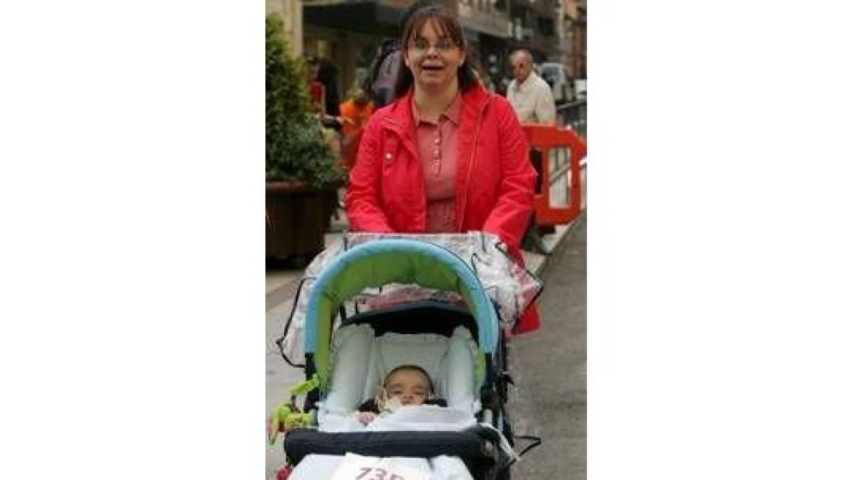 Hubo participantes de todas las edades, algunos de meses, como el que aparece en la imagen superior