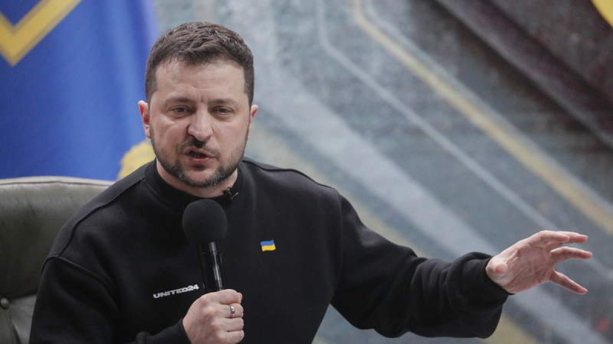 Volodímir Zelenski, ayer, en su rueda de prensa. SERGEY DOLZHENKO