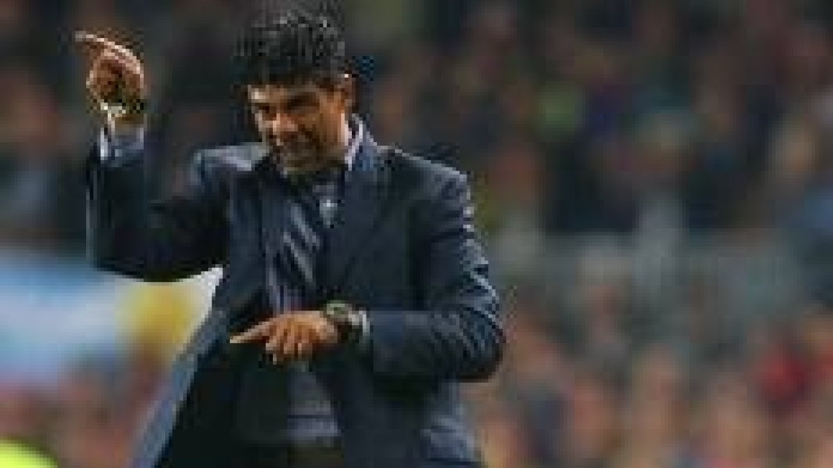Frank Rijkaard durante un partido del Barcelona