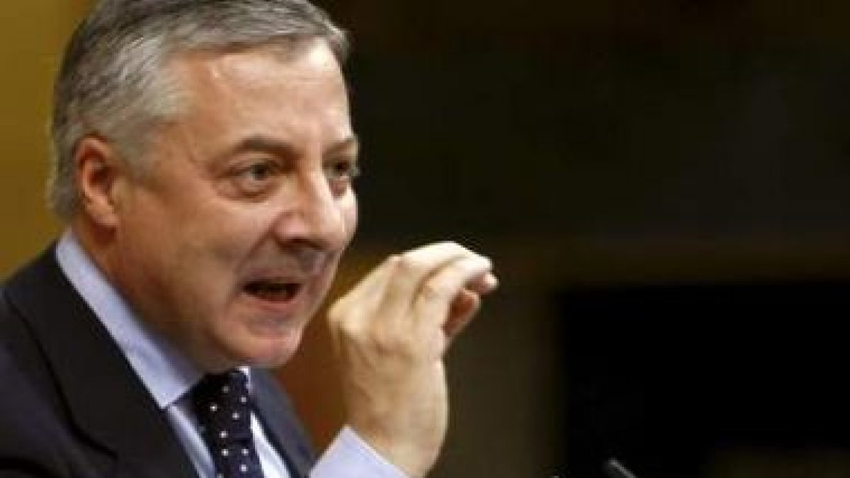 Blanco criticó al PP y lo identificó con Cascos.