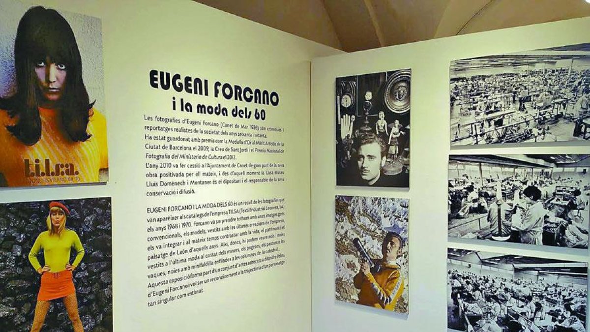 Panel de la exposición con las portadas de dos catálogos, dos retratos de Forcano e imágenes de la fábrica leonesa. RIBA
