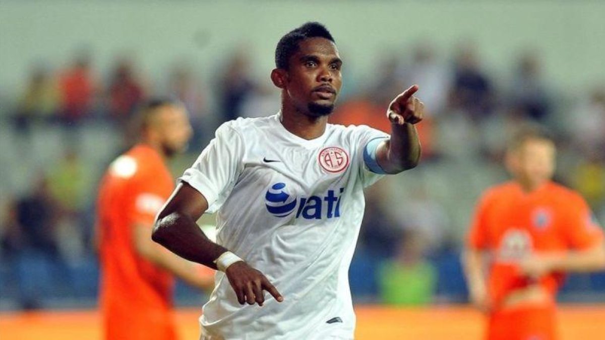 Etoo, en un partido con el Antalyasport turco.