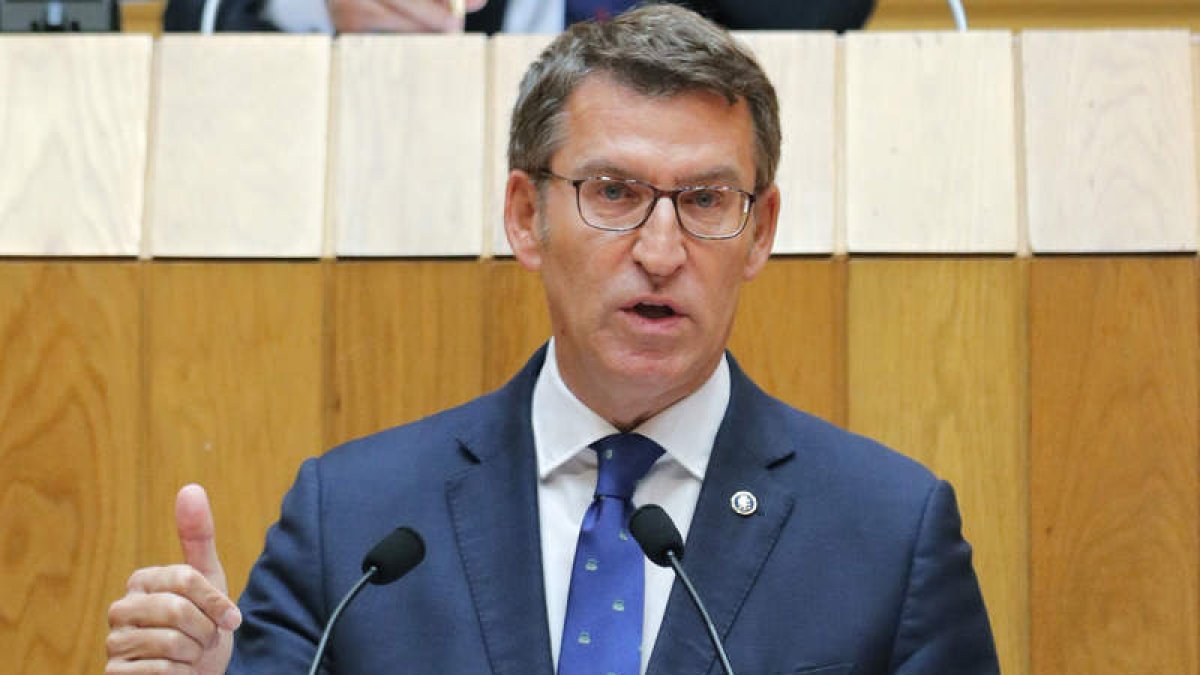 El presidente Alberto Núñez Feijóo, durante su intervención en el Parlamento gallego. LAVANDEIRA JR