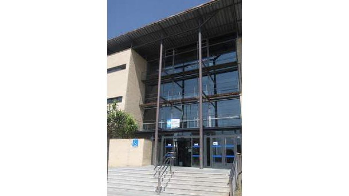 El centro de salud del barrio de Armunia.